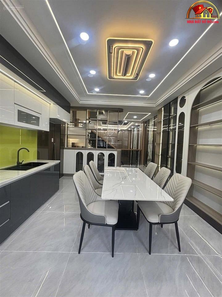 Bán nhà đất sổ đỏ 5 tầng 68m2 tại Bình Tân TP.HCM giá 8.35 tỷ