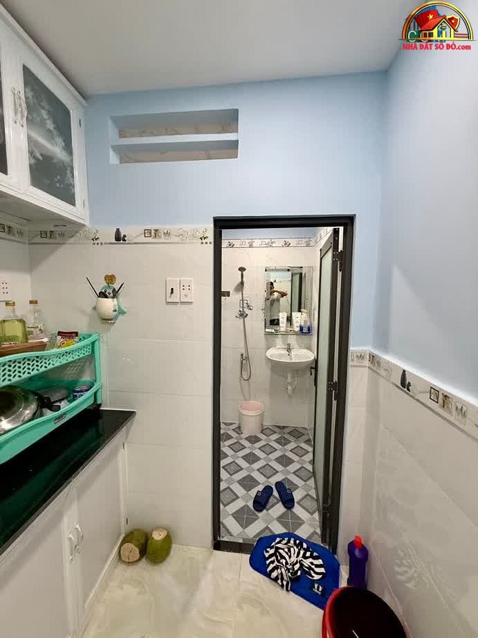 Bán nhà riêng sổ đỏ Tân Phú TP.HCM, nhà đẹp 34m² chỉ 3.99 tỷ