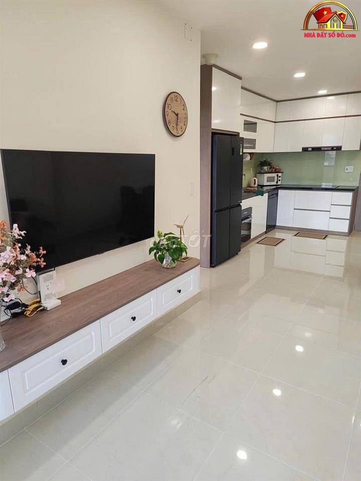 Bán căn hộ 2PN sổ đỏ phường 5 quận Bình Thạnh TP.HCM giá 2.2 tỷ