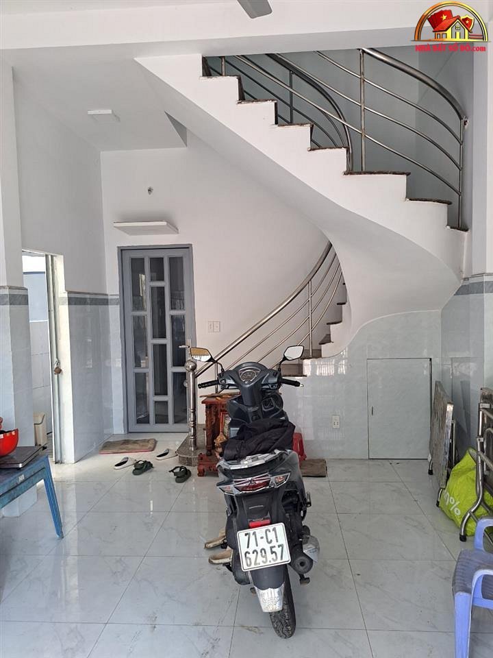 Nhà mặt tiền sổ đỏ Gò Vấp 44m2, giá 5.8 tỷ, kinh doanh đỉnh