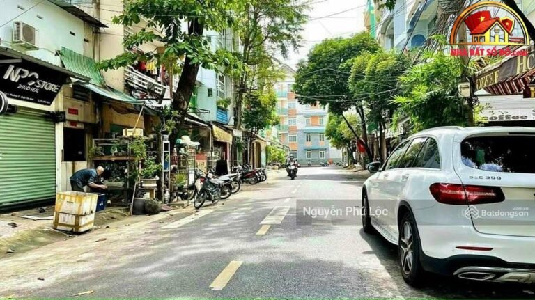 Bán nhà đất sổ đỏ Quận 10 TP.HCM – 66m2, 3 tầng, giá 10.8 tỷ