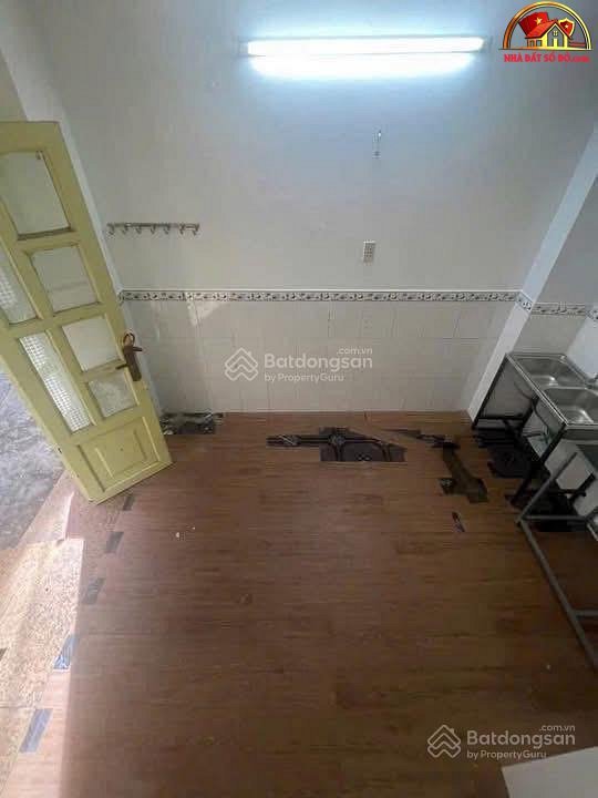 Nhà đất sổ đỏ Tân Phú 2.15 tỷ diện tích 16m2 có 2 phòng ngủ