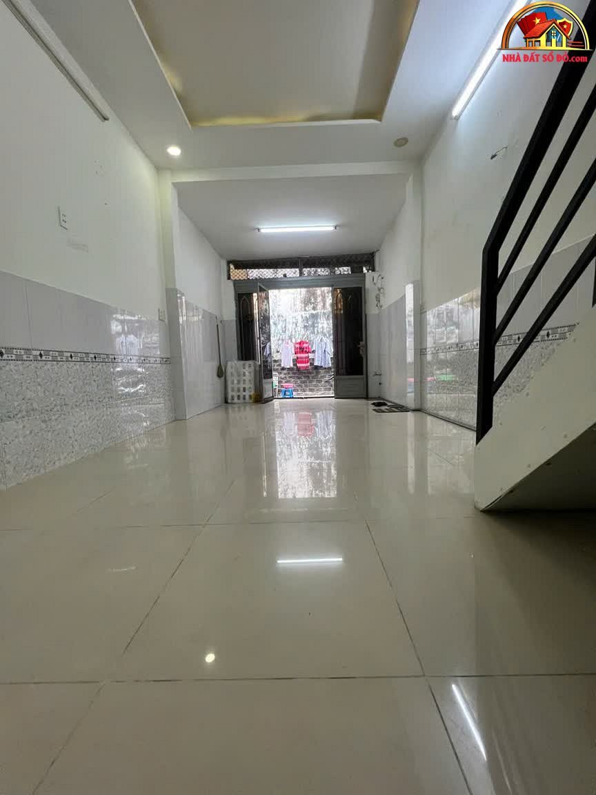 Bán nhà mặt phố Quận 4 TP.HCM diện tích 38m² giá 3.93 tỷ