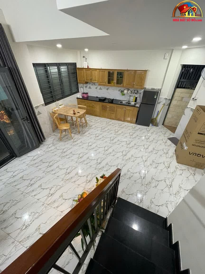 Bán nhà mặt phố 2 mặt tiền Quận 4 Hồ Chí Minh chỉ 5.9 tỷ