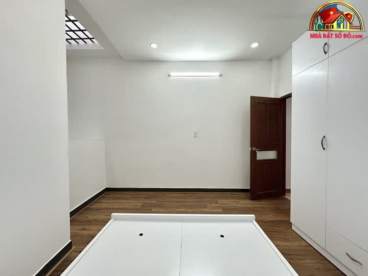 Nhà đất sổ đỏ Quận 3 Hồ Chí Minh 3PN đẹp giá 8.8 tỷ