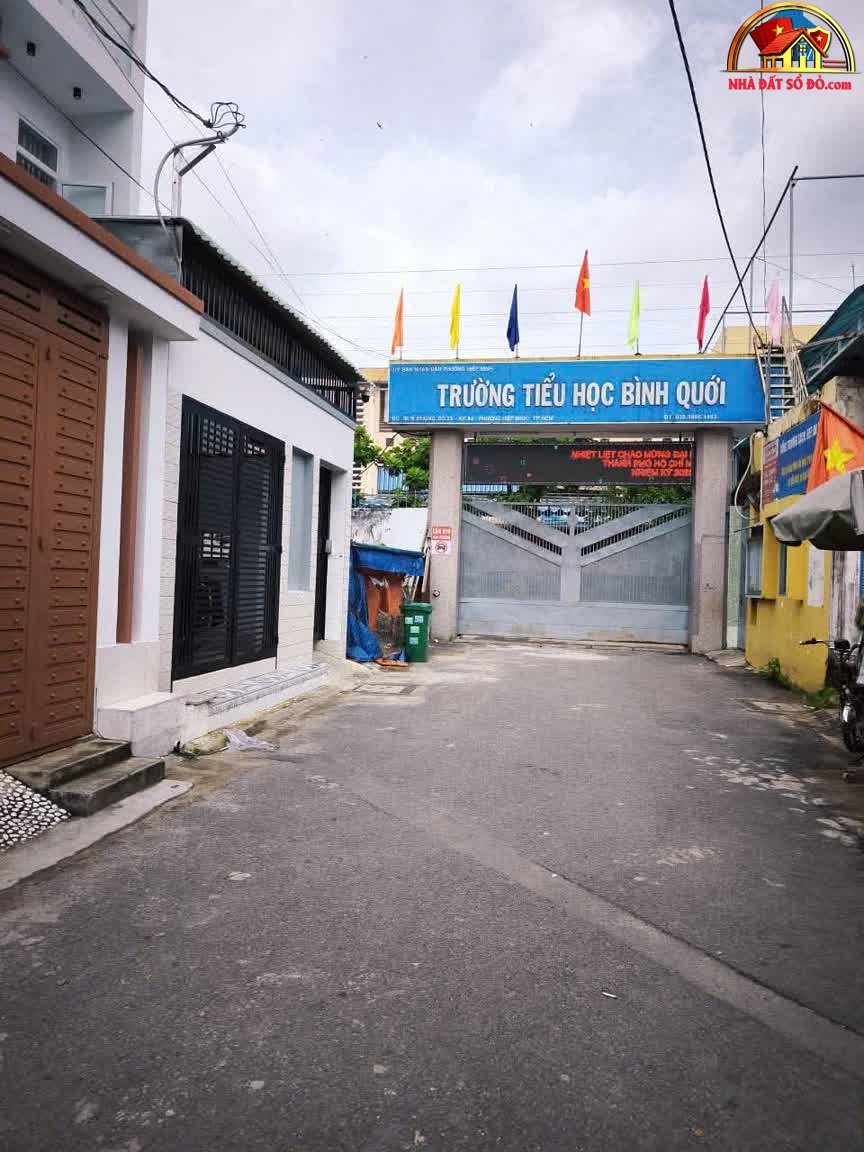 Bán đất sổ đỏ hẻm xe hơi 100 m² Thủ Đức giá 6.9 tỷ