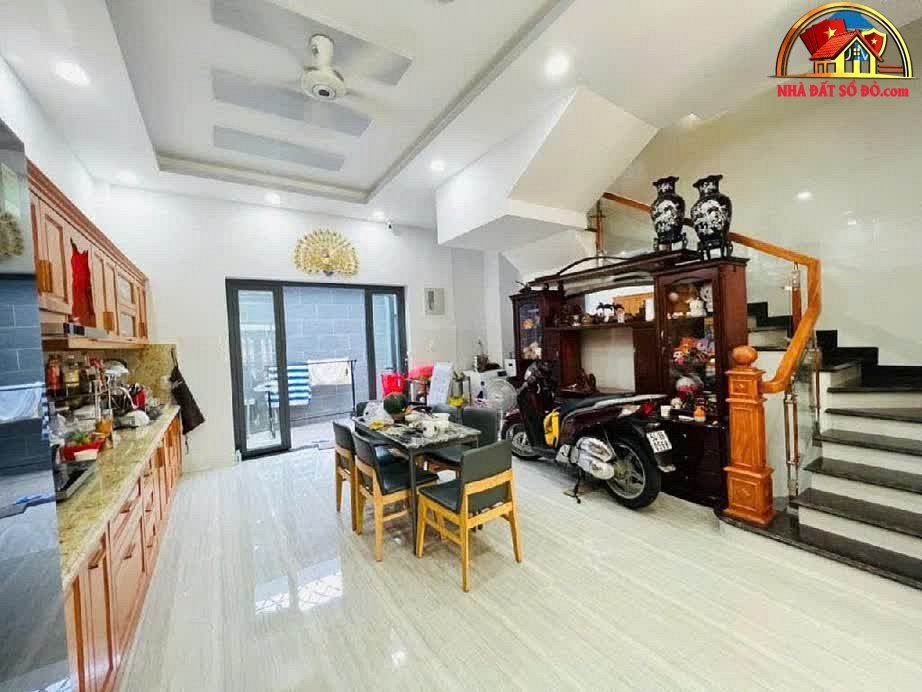 Nhà đất sổ đỏ Quận 2: Bán nhà riêng Nguyễn Thị Định, 100m2, 9.3 tỷ