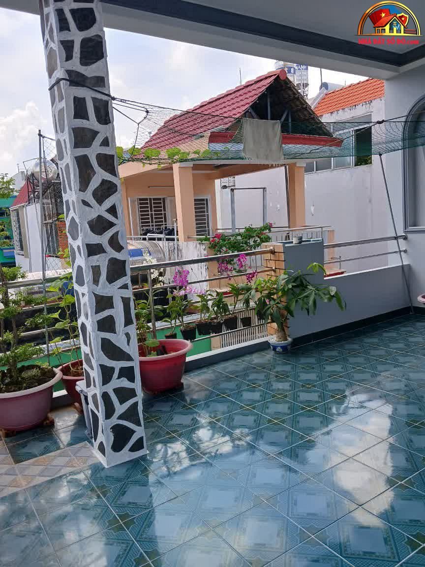 Bán nhà mặt phố Quận 4 Hồ Chí Minh sổ hồng hoàn công giá 9.9 tỷ