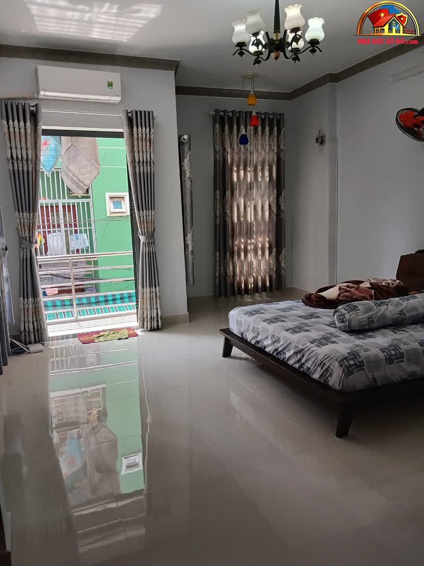 Bán nhà mặt phố Quận 4 Hồ Chí Minh sổ hồng hoàn công giá 9.9 tỷ