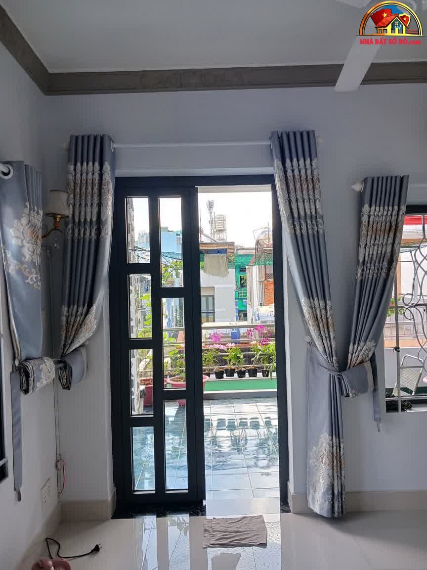 Bán nhà mặt phố Quận 4 Hồ Chí Minh sổ hồng hoàn công giá 9.9 tỷ