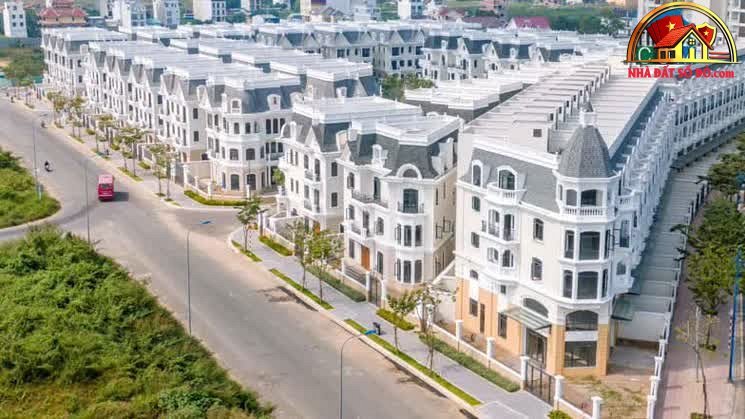 Nhà đất sổ đỏ biệt thự góc 2 mặt tiền tại Victoria Village, Quận 2