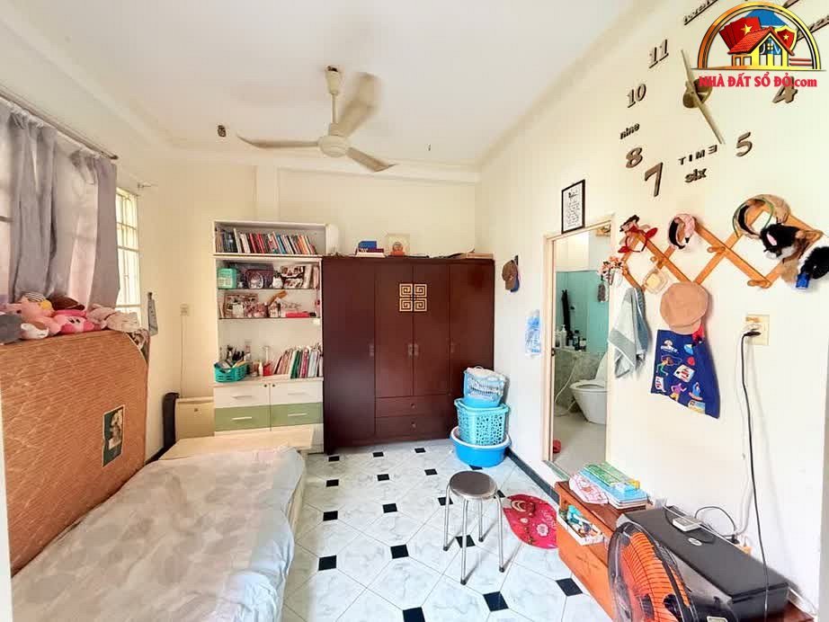 Nhà đất sổ đỏ Tân Bình 100m², 10.2 tỷ có 4 phòng ngủ