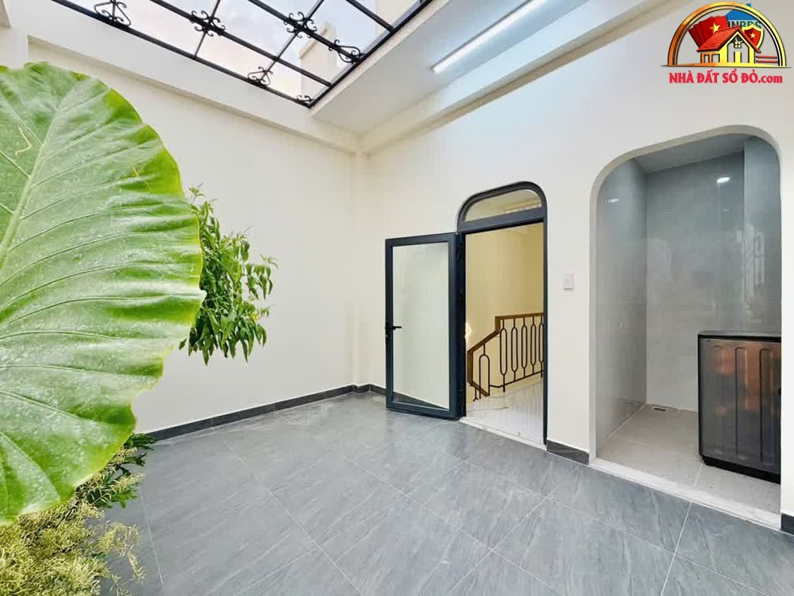 Nhà đất sổ đỏ bán nhà mặt phố Bình Hưng Hòa A, Bình Tân