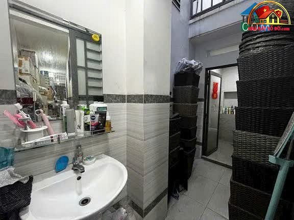 Bán nhà đất sổ đỏ mặt tiền Nguyễn Chí Thanh Quận 11 Hồ Chí Minh giá 35 tỷ