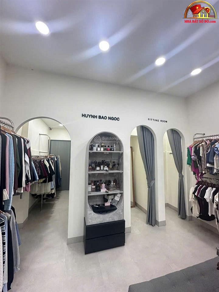 Bán nhà đất sổ đỏ Tân Bình 72 m2 giá 11.5 tỷ sát mặt tiền đường Đồng Đen