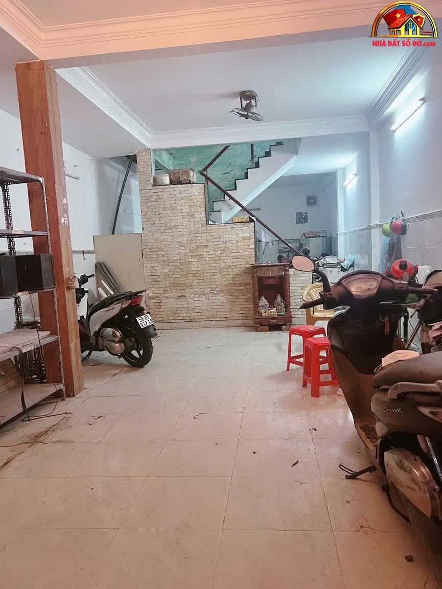Bán nhà riêng sổ đỏ 5PN, 4WC tại Huỳnh Tấn Phát, Quận 7, Hồ Chí Minh