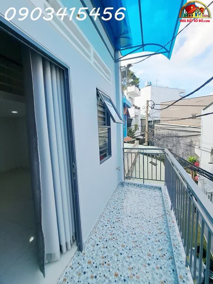 Bán nhà riêng sổ đỏ Tân Phú Hồ Chí Minh 3 tầng 2PN giá 2.05 tỷ