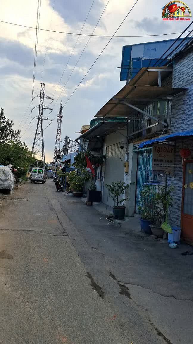 Nhà đất sổ đỏ Thủ Đức – Bán lô đất lớn tặng 3 căn nhà cấp 4 chỉ 10 tỷ