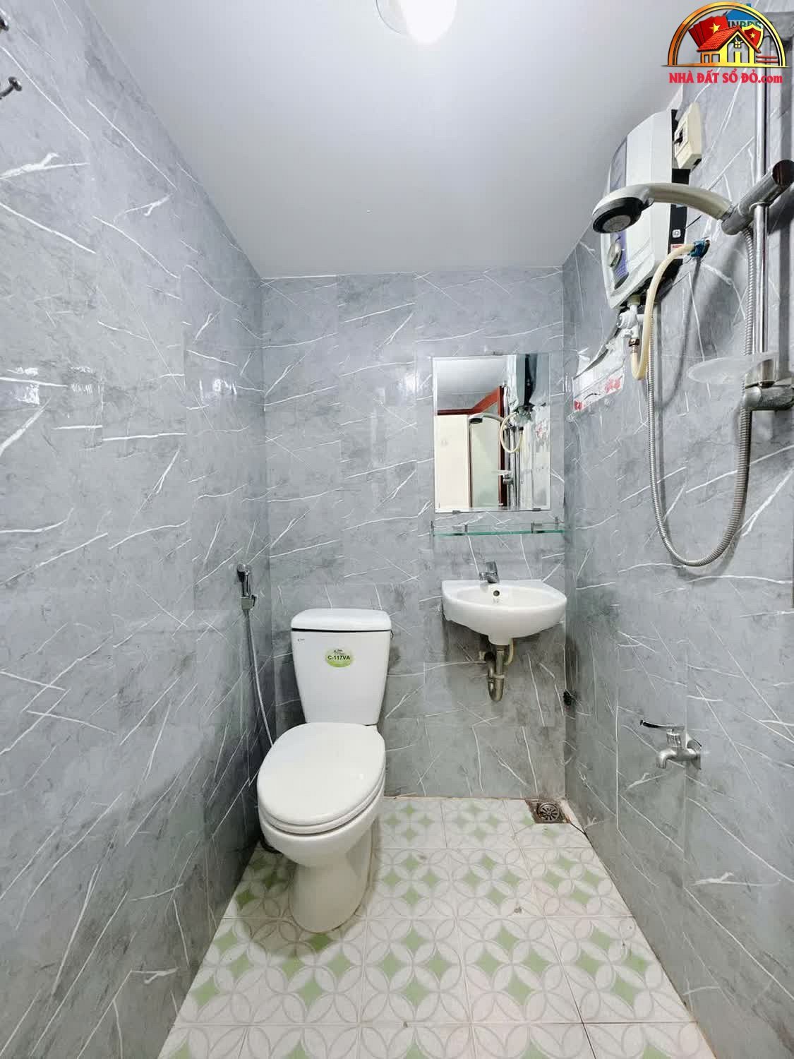 Nhà đất sổ đỏ Quận 4 – Bán nhà riêng mặt tiền Hoàng Diệu 68m² giá 4.3 tỷ