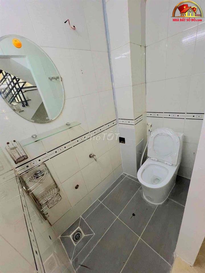 Nhà đất sổ đỏ Quận Tân Phú TP.HCM diện tích 44m2 giá 4.2 tỷ
