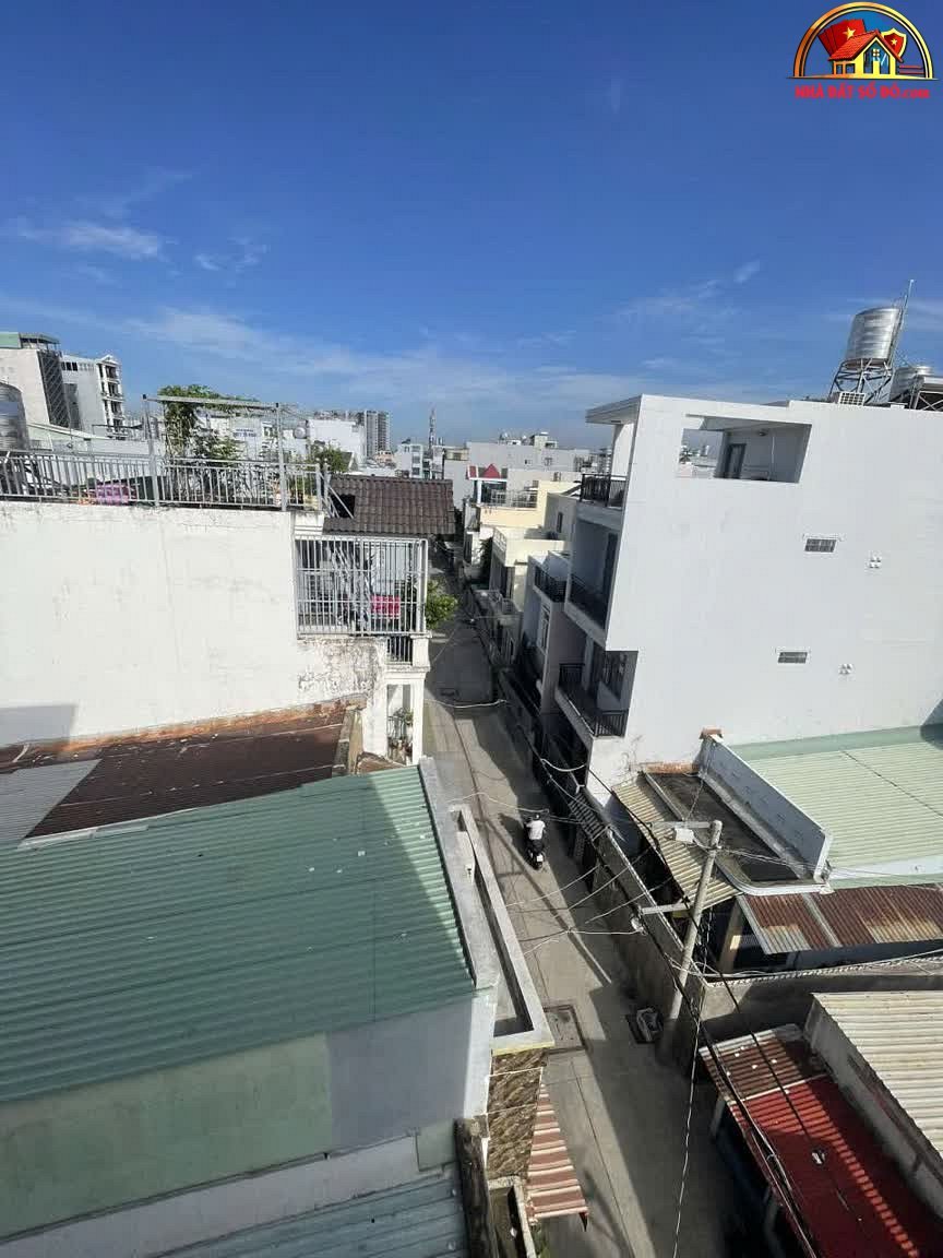 Nhà đất sổ đỏ Quận 7 Hồ Chí Minh, nhà mặt phố 36m2 giá 8.9 tỷ