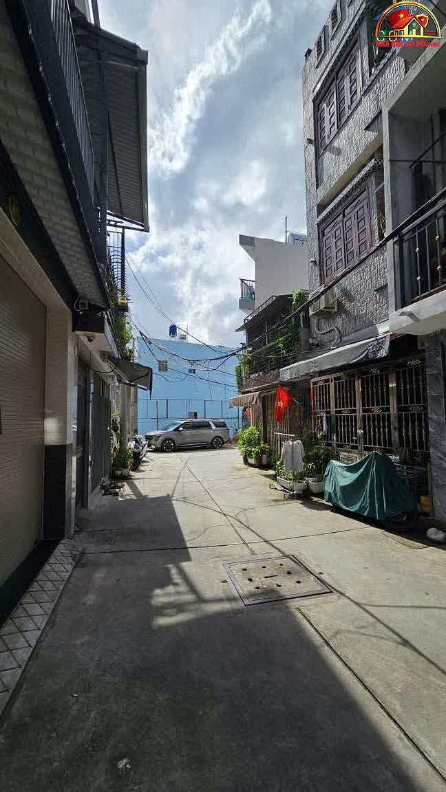 Nhà đất sổ đỏ Quận 7 Hồ Chí Minh, nhà mặt phố 36m2 giá 8.9 tỷ