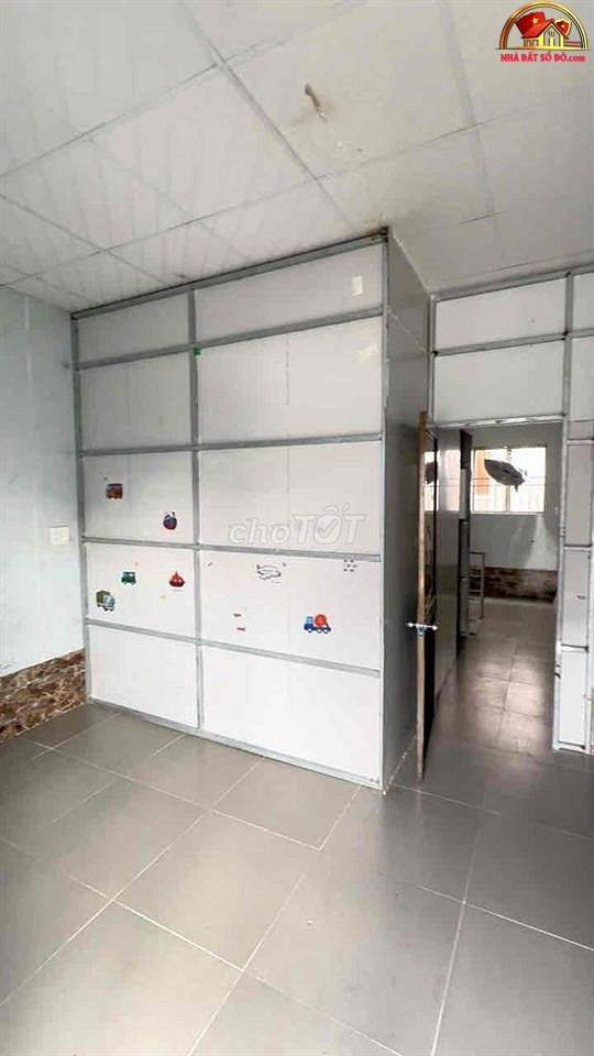 Nhà đất sổ đỏ 2 phòng ngủ tại Hẻm 33 Trần Quang Cơ, Tân Phú
