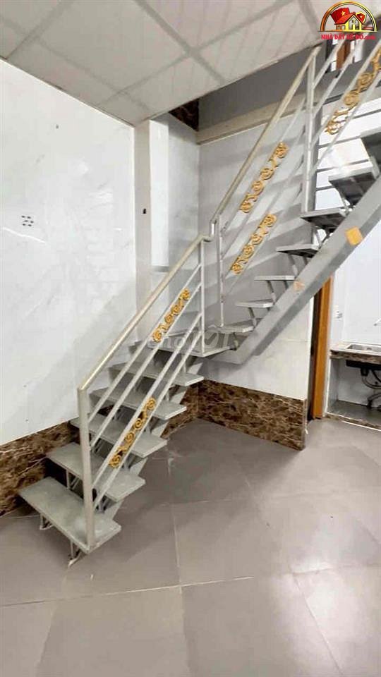 Nhà đất sổ đỏ 2 phòng ngủ tại Hẻm 33 Trần Quang Cơ, Tân Phú