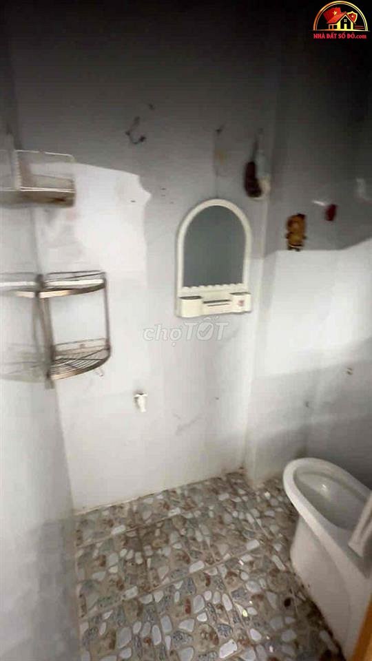 Nhà đất sổ đỏ 2 phòng ngủ tại Hẻm 33 Trần Quang Cơ, Tân Phú