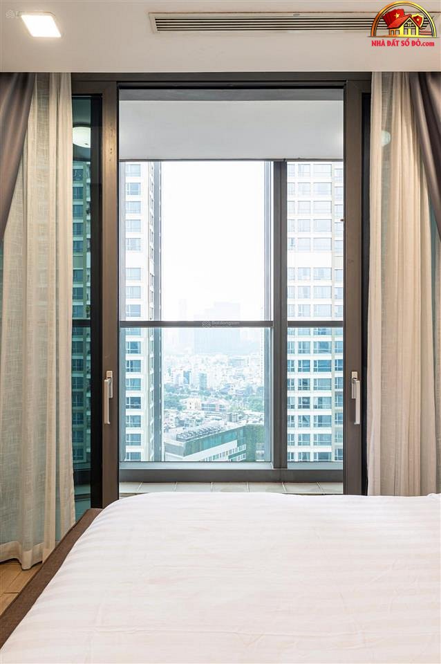 Bán nhà đất sổ đỏ Vinhomes Central Park Bình Thạnh giá 10.3 tỷ