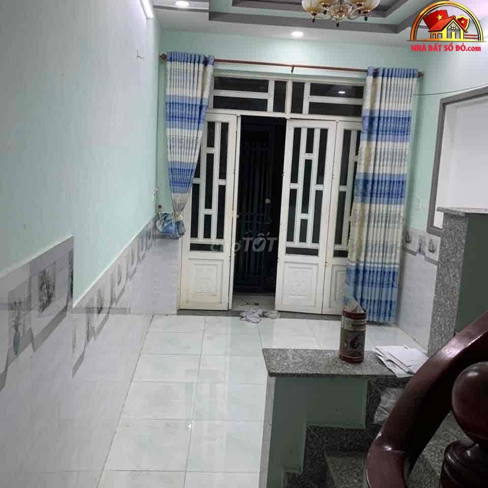 Nhà đất sổ đỏ Quận 12 TP.HCM – Bán nhà 32m2 giá 1.2 tỷ hẻm xe hơi