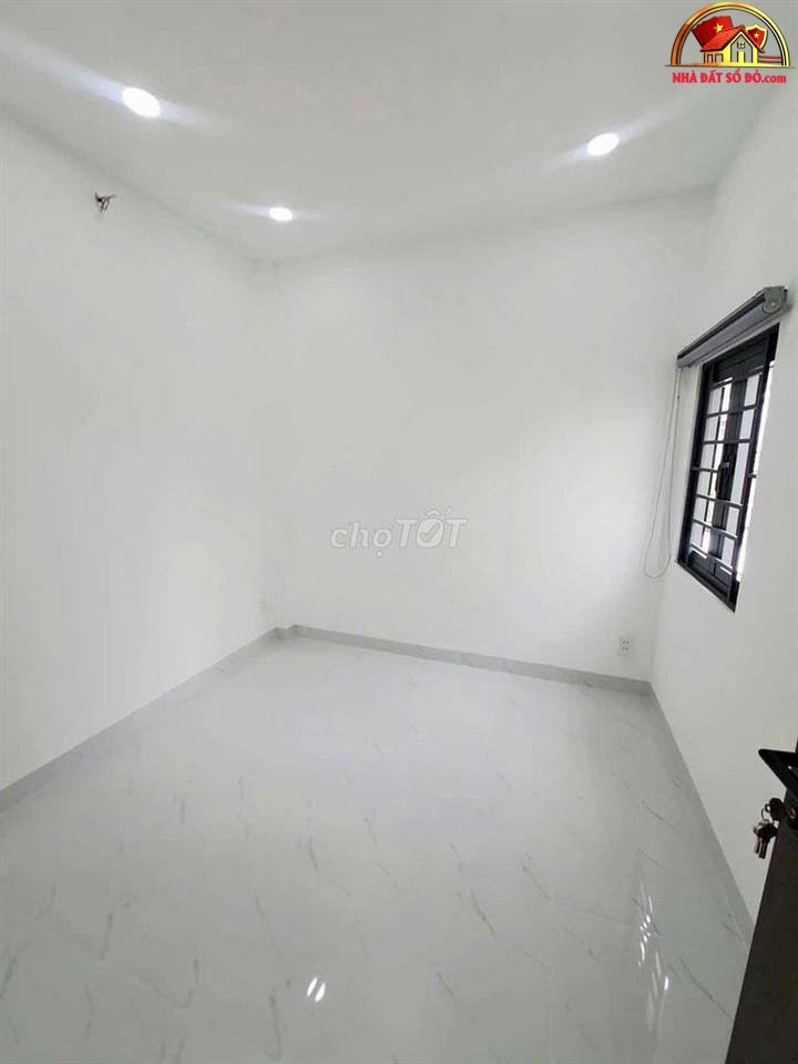 Nhà đất sổ đỏ Tân Phú TP.HCM, bán gấp 3 tỷ 980 triệu, 2 phòng ngủ