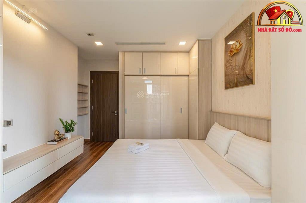 Bất động sản sổ đỏ 3 phòng ngủ Vinhomes Central Park giá 13.9 tỷ