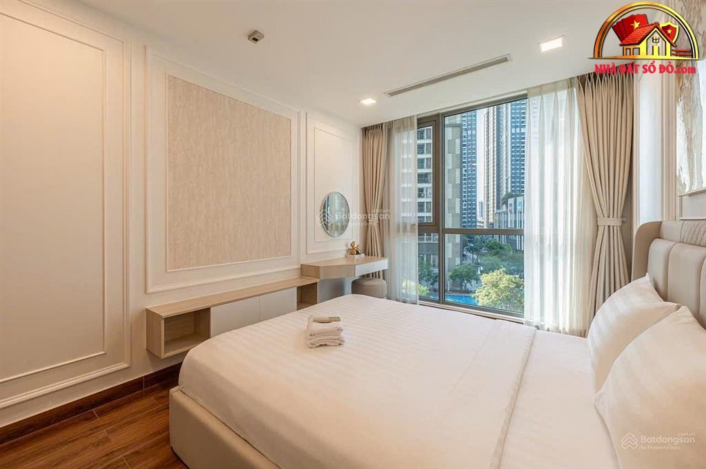 Bất động sản sổ đỏ 3 phòng ngủ Vinhomes Central Park giá 13.9 tỷ
