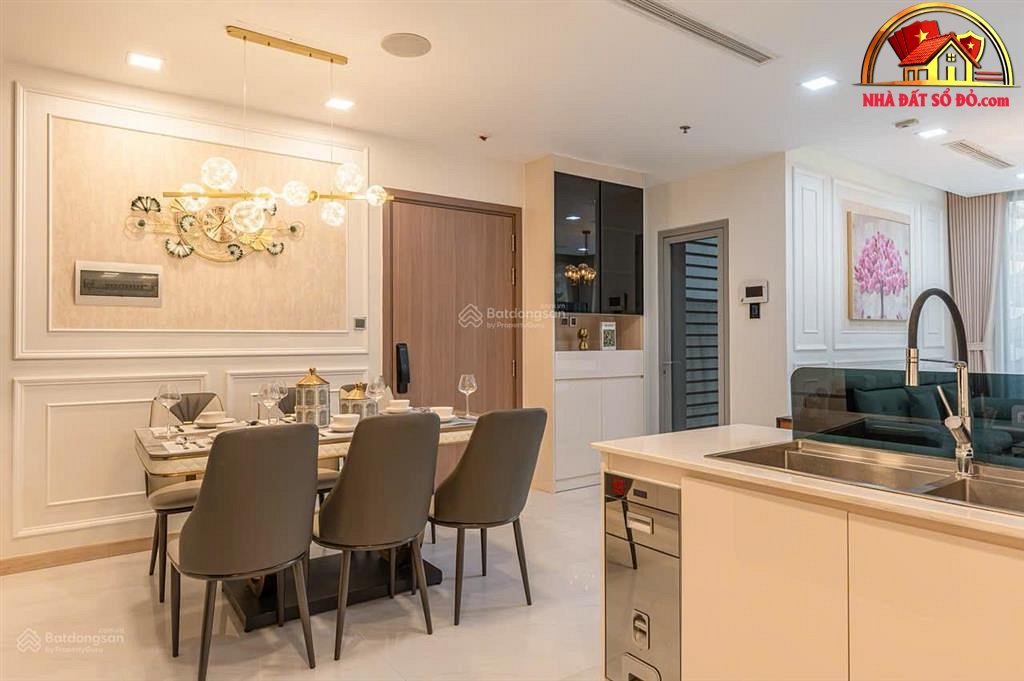 Bất động sản sổ đỏ 3 phòng ngủ Vinhomes Central Park giá 13.9 tỷ