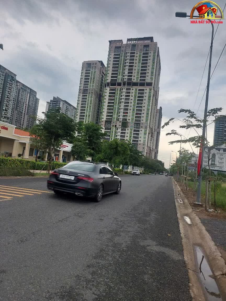 Bán đất sổ đỏ mặt tiền Đồng Văn Cống quận 2 Hồ Chí Minh giá 17,5 tỷ