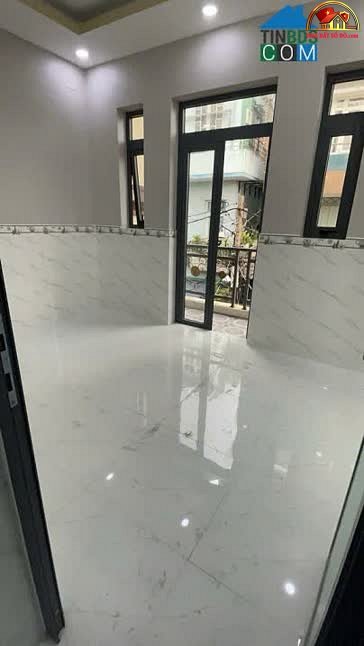 Nhà đất sổ đỏ Quận 6 TP.HCM, bán nhà riêng 4 phòng ngủ giá 6.8 tỷ