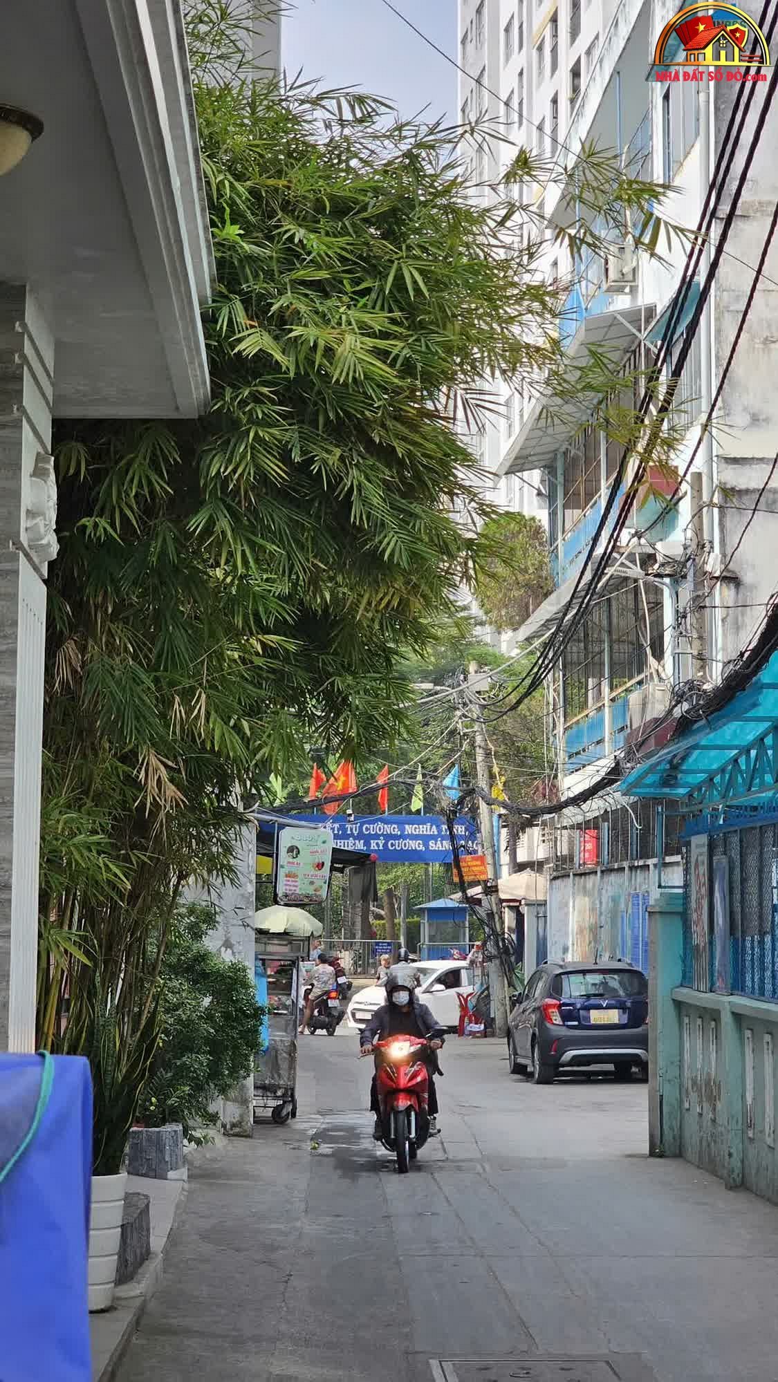 Bán nhà mặt phố Nguyễn Khoái 40m2, giá 6 tỷ, Quận 4, TP.HCM