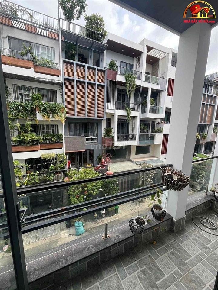 Nhà đất sổ đỏ Gò Vấp TP.HCM – Bán nhà 5 tầng, 300m2, giá 14 tỷ