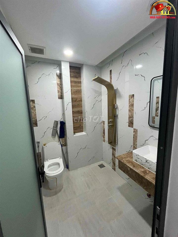 Nhà đất sổ đỏ Gò Vấp TP.HCM – Bán nhà 5 tầng, 300m2, giá 14 tỷ