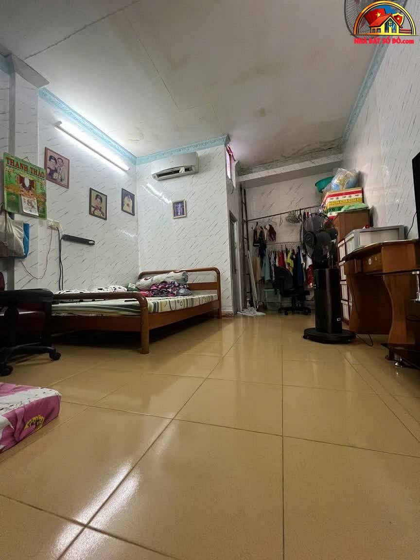 Bán nhà mặt phố Đoàn Văn Bơ 92m2 giá 7.45 tỷ Quận 4 TP.HCM