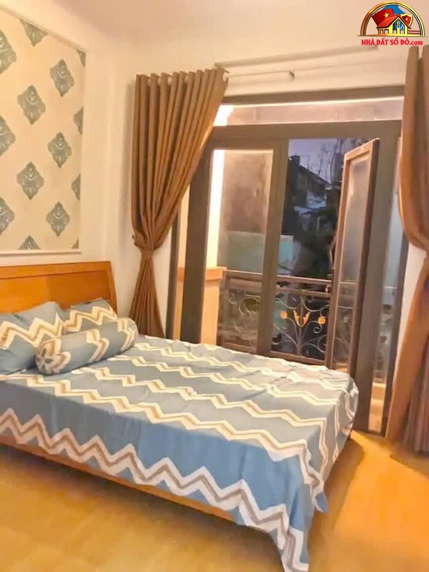 Nhà đất sổ đỏ Quận 7, Hồ Chí Minh – Bán nhà riêng 4PN giá 7.4 tỷ