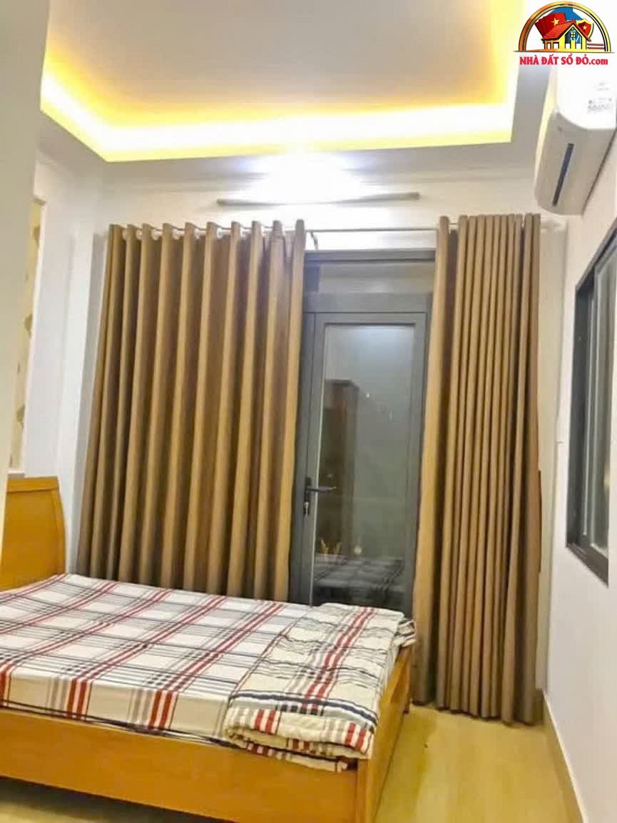Nhà đất sổ đỏ Quận 7, Hồ Chí Minh – Bán nhà riêng 4PN giá 7.4 tỷ