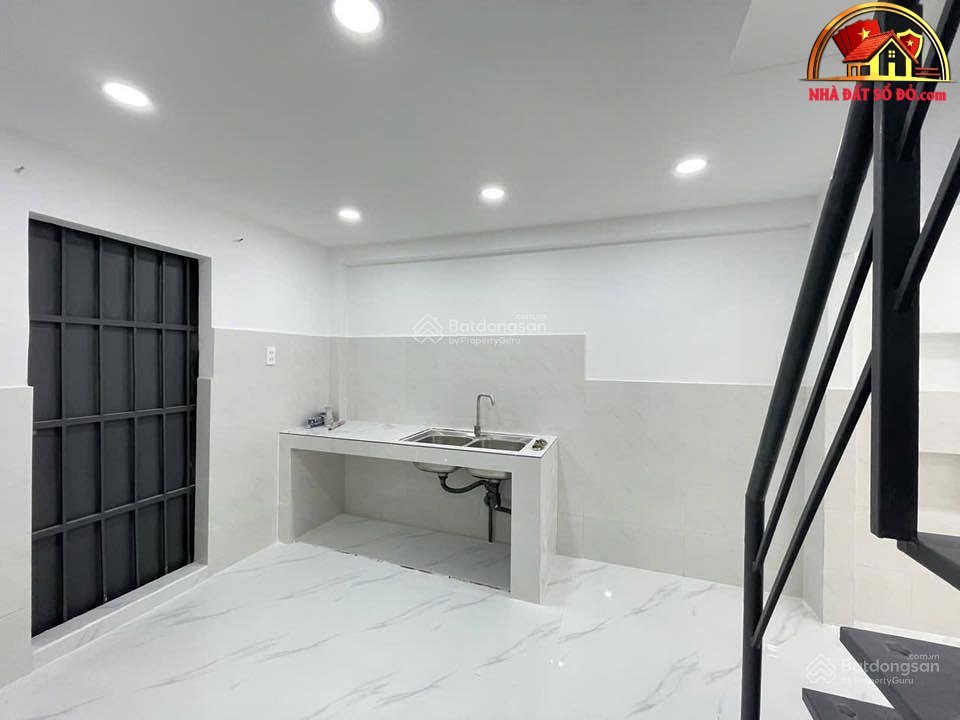 Nhà đất sổ đỏ Bình Tân với giá 3.55 tỷ, 33m2, 2 phòng ngủ