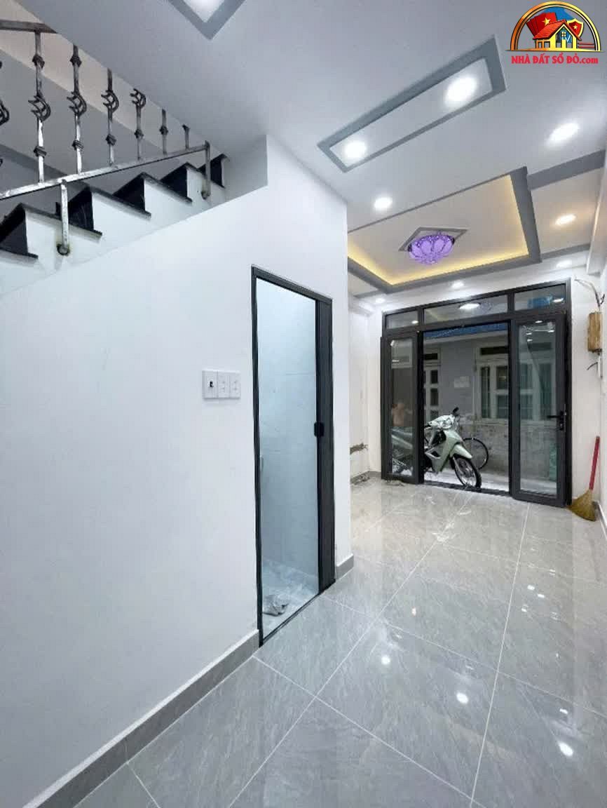Bán nhà riêng sổ đỏ Quận 4, TP.HCM – 3 phòng ngủ, giá 2.9 tỷ