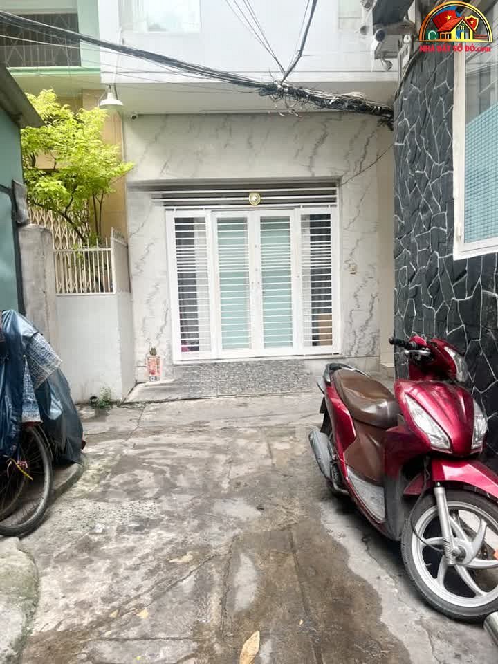 Bán nhà riêng sổ đỏ Quận 5, 4 tầng, 32m2, giá 5.9 tỷ