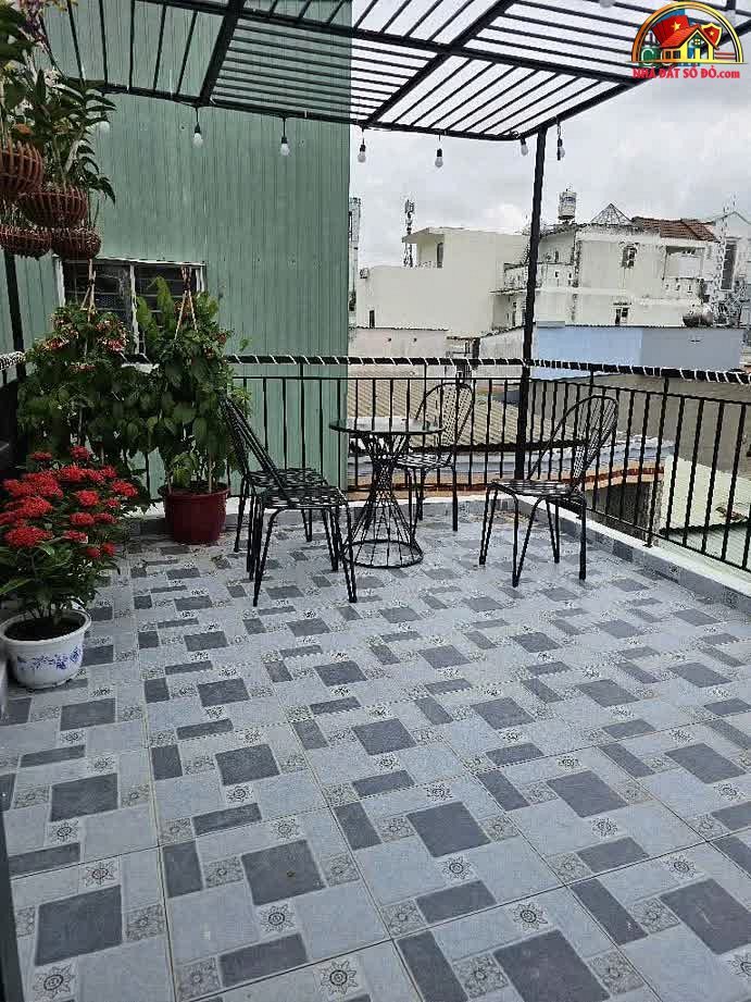 Bán nhà mặt phố Trần Xuân Soạn, quận 7, 3.03 tỷ, 63 m²