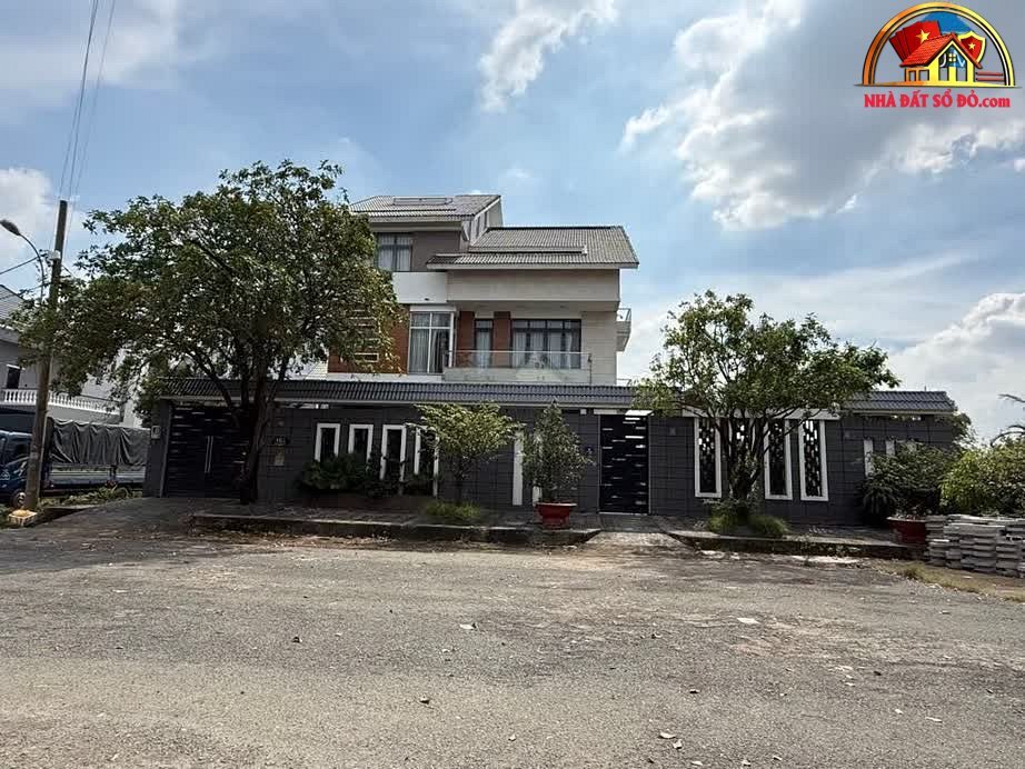 Bán nhà riêng sổ đỏ Quận 12 Hồ Chí Minh, giá 36 tỷ diện tích 600m2