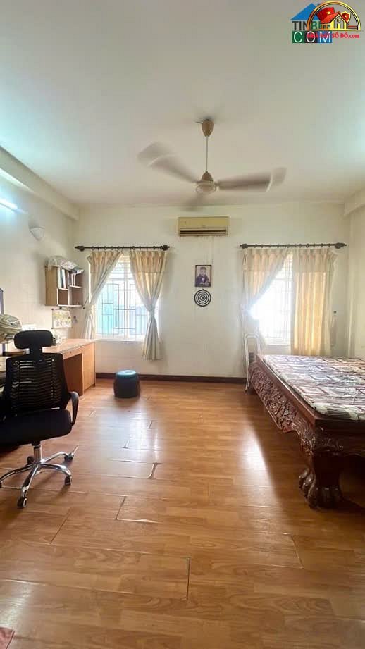 Bán nhà mặt phố 90m² giá 12 tỷ tại Quận 7, Hồ Chí Minh