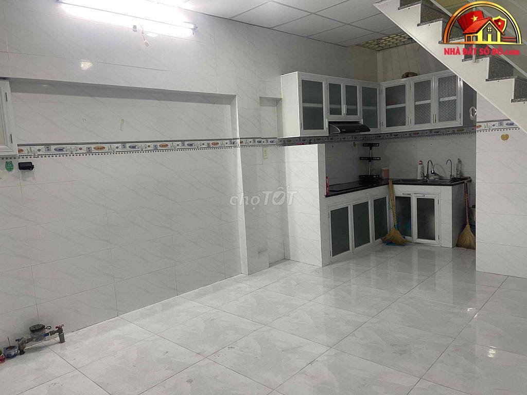Nhà đất sổ đỏ TP.HCM – Bán nhà riêng Lạc Long Quân Tân Bình giá 2.9 tỷ